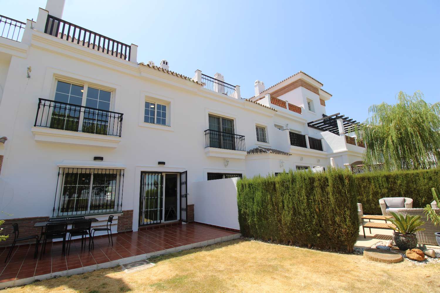 Beautiful semi-detached villa located in Lauro Golf