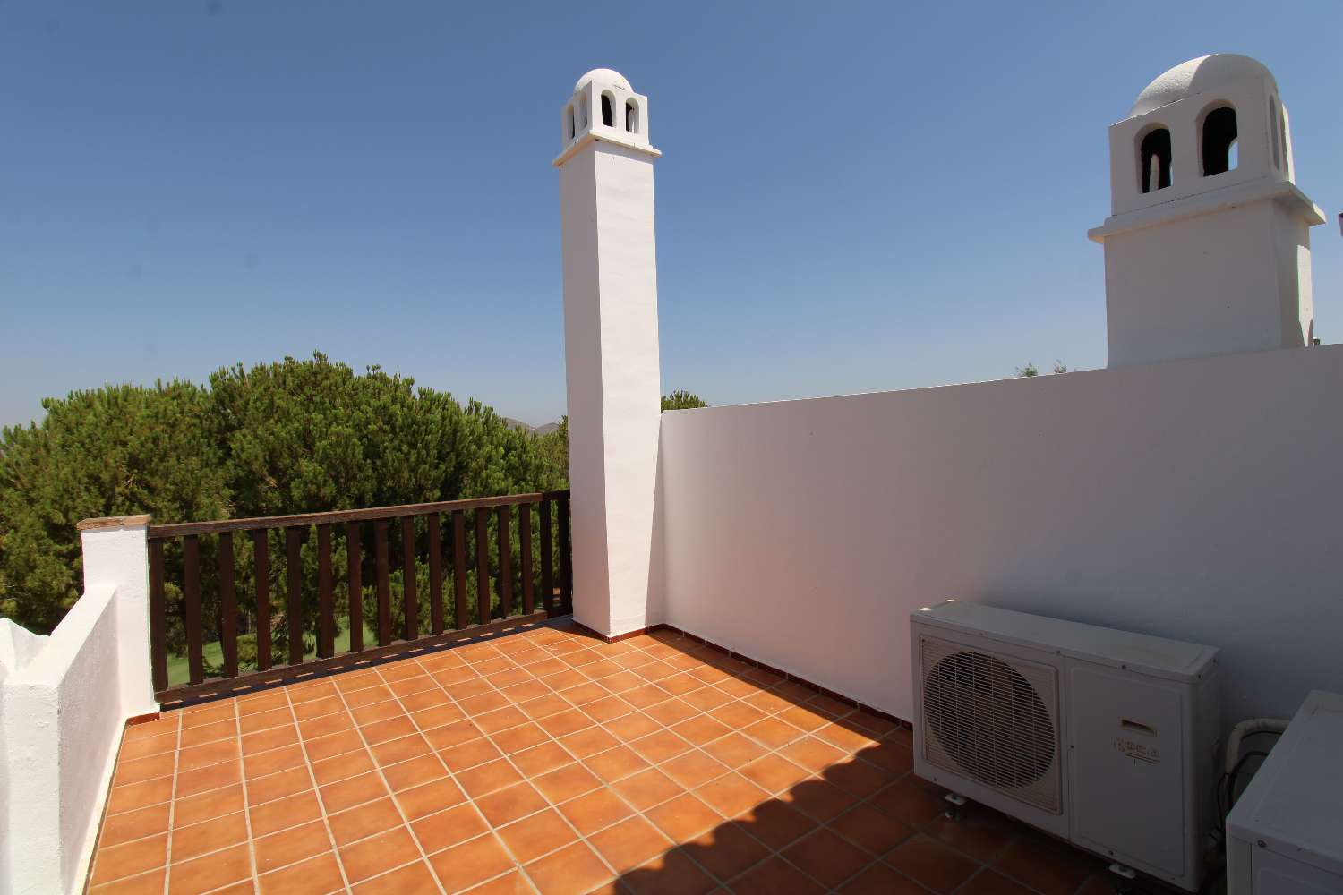 Beautiful semi-detached villa located in Lauro Golf