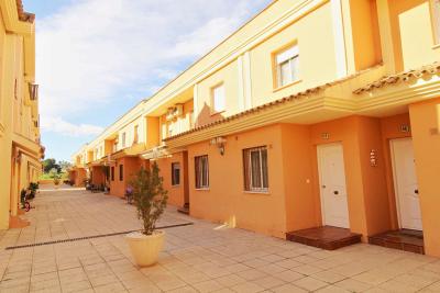 Chalet adosado ubicado en Puerta Capellanía.