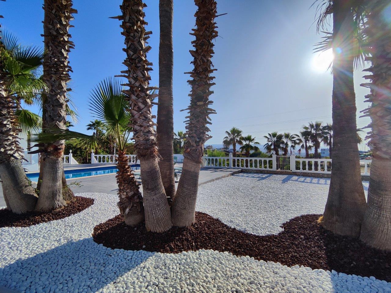 Fantastische einstöckige Villa mit herrlichem Blick auf das Tal und das Meer